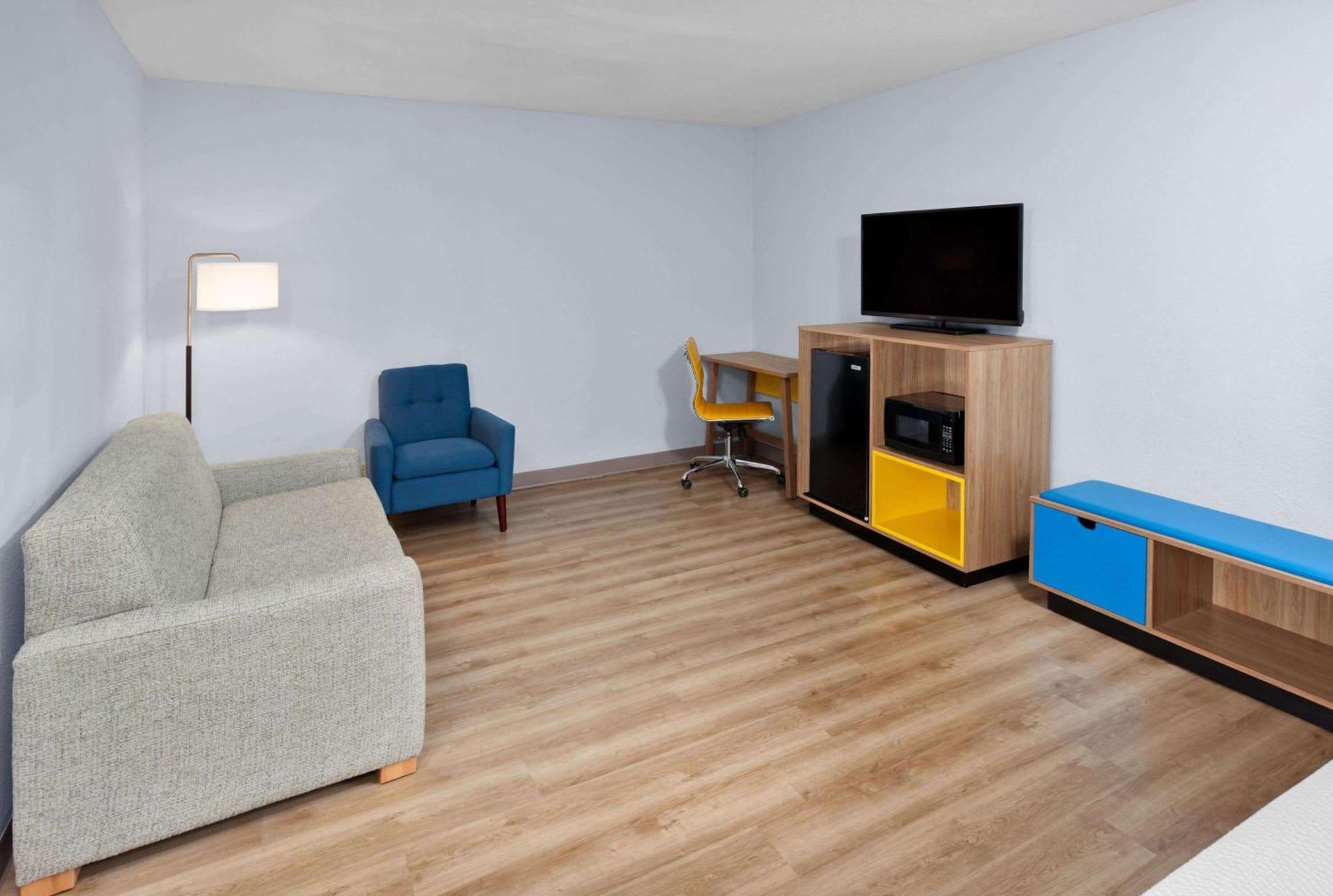 Days Inn & Suites By Wyndham Siler City Buitenkant foto